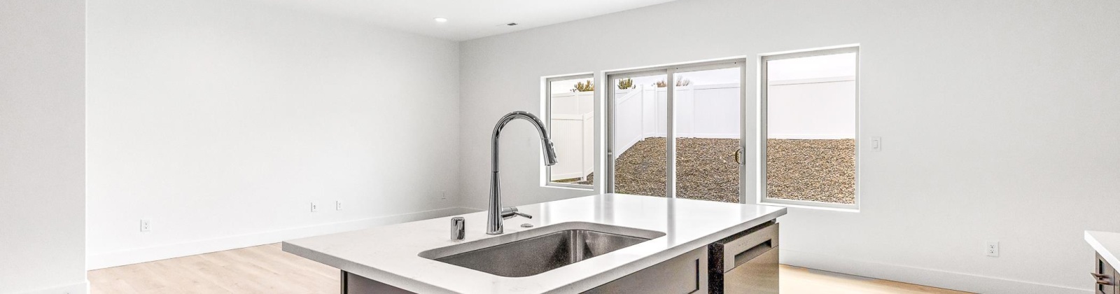 Grapevine Ct, West Richland, Washington 99353, 3 Bedrooms Bedrooms, 0 ,3 BathroomsBathrooms,Condos/townhomes,For Sale,Grapevine Ct,0,288573