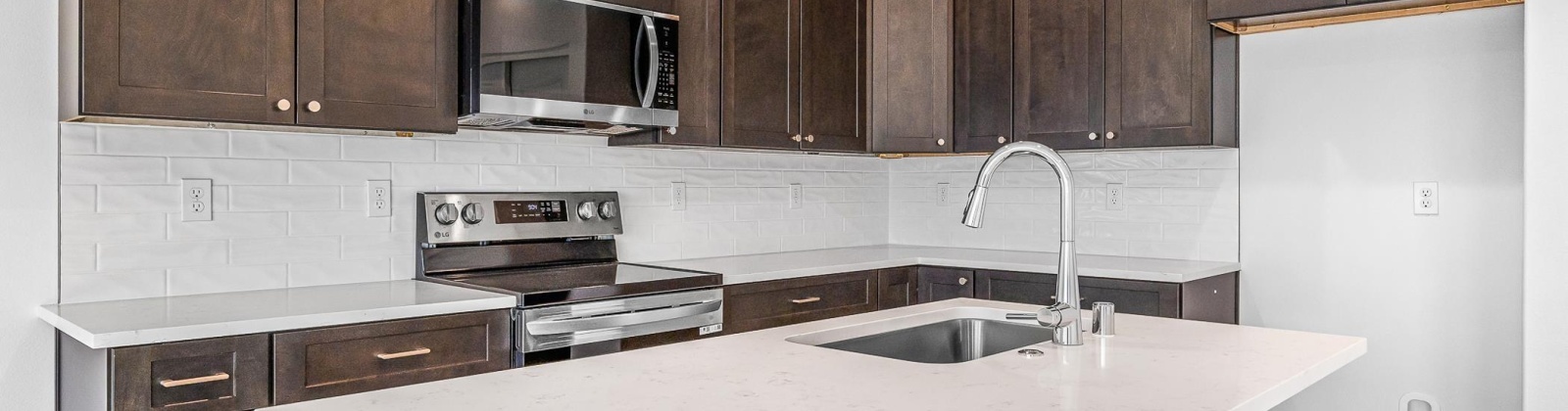 Grapevine Ct, West Richland, Washington 99353, 3 Bedrooms Bedrooms, 0 ,3 BathroomsBathrooms,Condos/townhomes,For Sale,Grapevine Ct,0,288573