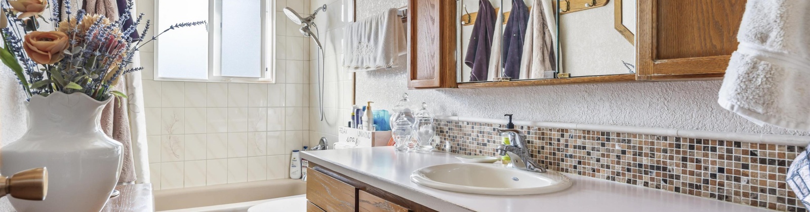 North River Road, Prosser, Washington 99350, 4 Bedrooms Bedrooms, 0 ,2 BathroomsBathrooms,Houses,For Sale,North River Road,0,288591