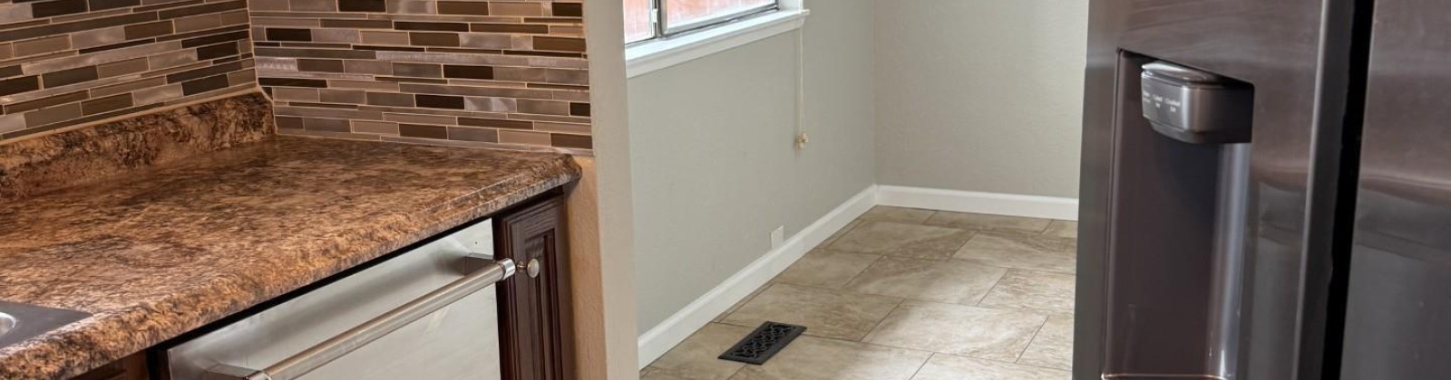 Deschutes Ave, Kennewick, Washington 99336-9998, 4 Bedrooms Bedrooms, 0 ,2 BathroomsBathrooms,Houses,For Sale,Deschutes Ave,0,288585