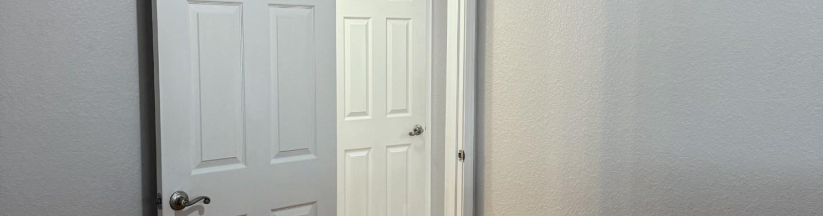 Deschutes Ave, Kennewick, Washington 99336-9998, 4 Bedrooms Bedrooms, 0 ,2 BathroomsBathrooms,Houses,For Sale,Deschutes Ave,0,288585