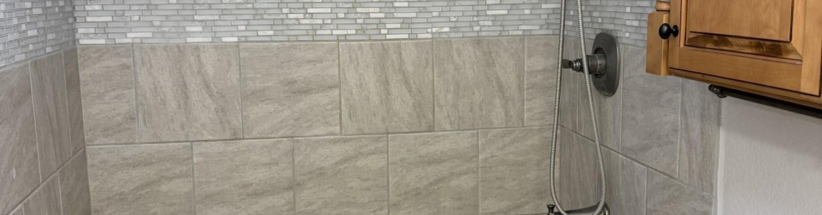 Deschutes Ave, Kennewick, Washington 99336-9998, 4 Bedrooms Bedrooms, 0 ,2 BathroomsBathrooms,Houses,For Sale,Deschutes Ave,0,288585