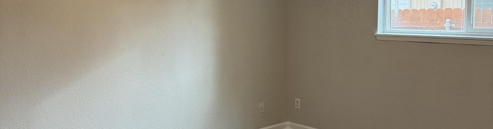 Deschutes Ave, Kennewick, Washington 99336-9998, 4 Bedrooms Bedrooms, 0 ,2 BathroomsBathrooms,Houses,For Sale,Deschutes Ave,0,288585