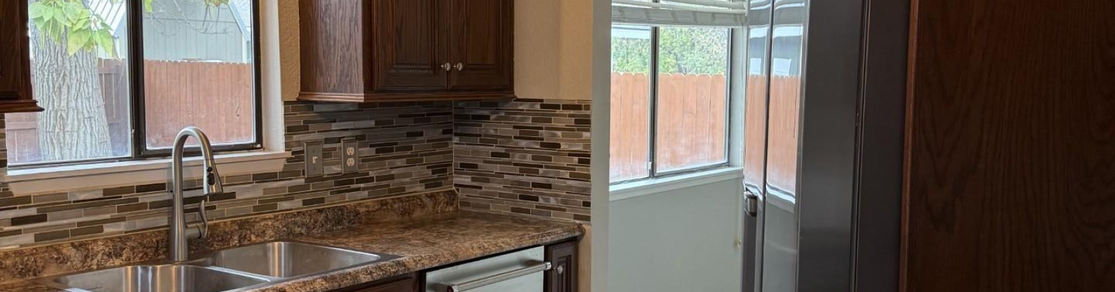 Deschutes Ave, Kennewick, Washington 99336-9998, 4 Bedrooms Bedrooms, 0 ,2 BathroomsBathrooms,Houses,For Sale,Deschutes Ave,0,288585