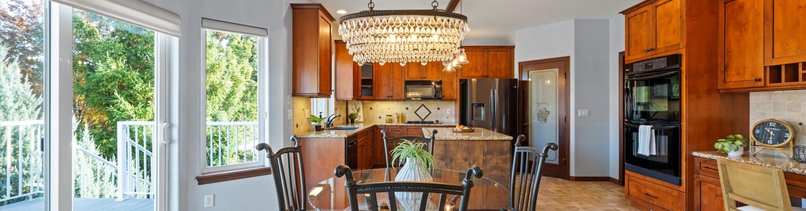 5th Ave., Kennewick, Washington 99336, 5 Bedrooms Bedrooms, 0 ,4 BathroomsBathrooms,Houses,For Sale,5th Ave.,0,288584