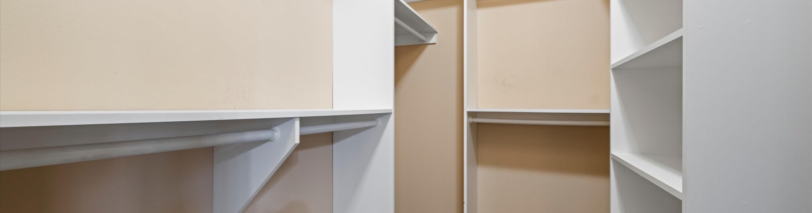 5th Ave., Kennewick, Washington 99336, 5 Bedrooms Bedrooms, 0 ,4 BathroomsBathrooms,Houses,For Sale,5th Ave.,0,288584