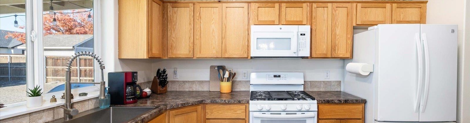 Midland Ln, Pasco, Washington 99301, 4 Bedrooms Bedrooms, 0 ,2 BathroomsBathrooms,Houses,For Sale,Midland Ln,0,288590