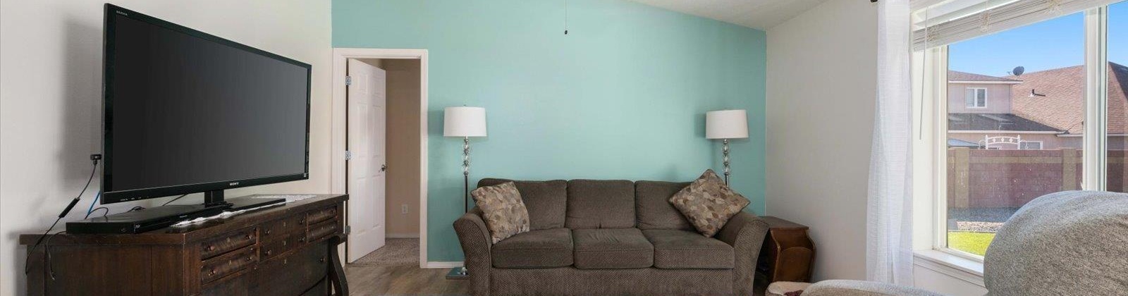 Midland Ln, Pasco, Washington 99301, 4 Bedrooms Bedrooms, 0 ,2 BathroomsBathrooms,Houses,For Sale,Midland Ln,0,288590