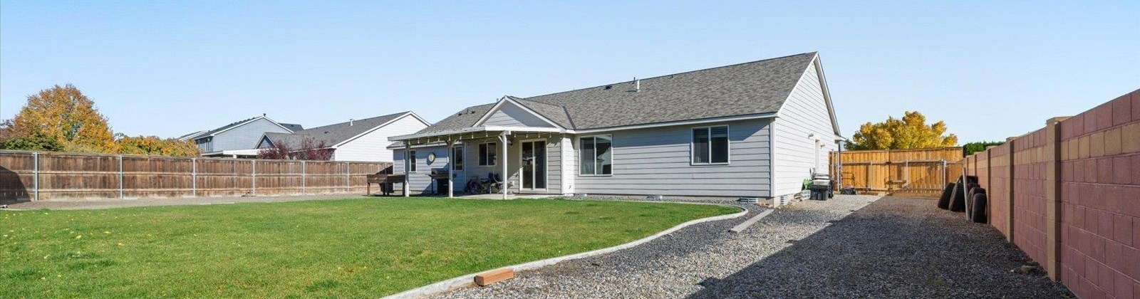 Midland Ln, Pasco, Washington 99301, 4 Bedrooms Bedrooms, 0 ,2 BathroomsBathrooms,Houses,For Sale,Midland Ln,0,288590