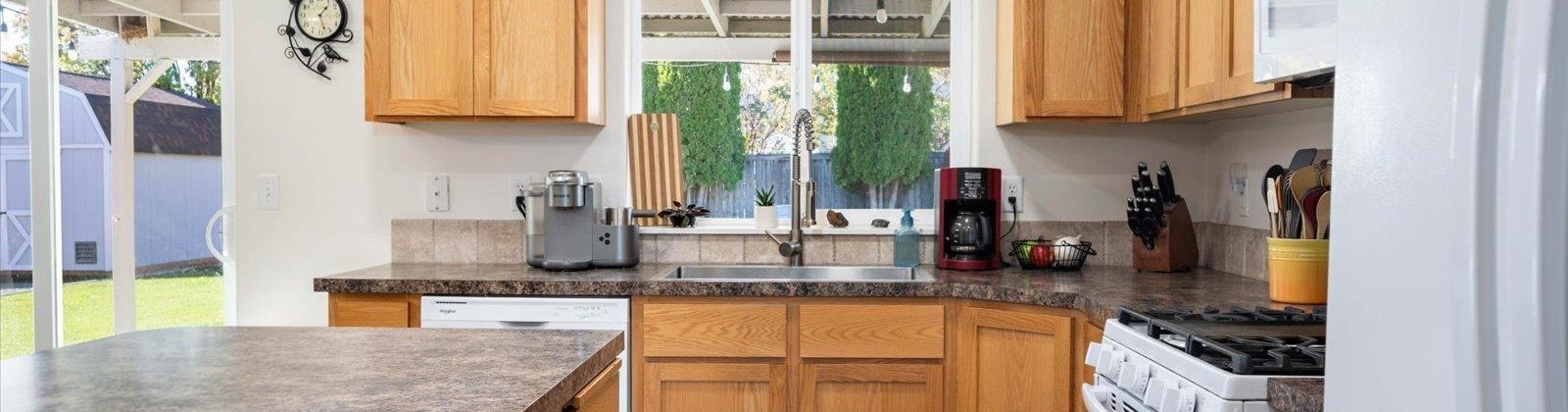 Midland Ln, Pasco, Washington 99301, 4 Bedrooms Bedrooms, 0 ,2 BathroomsBathrooms,Houses,For Sale,Midland Ln,0,288590