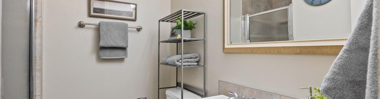 Broadmoor, Richland, Washington 99352, 4 Bedrooms Bedrooms, 0 ,3 BathroomsBathrooms,Houses,For Sale,Broadmoor,0,288603