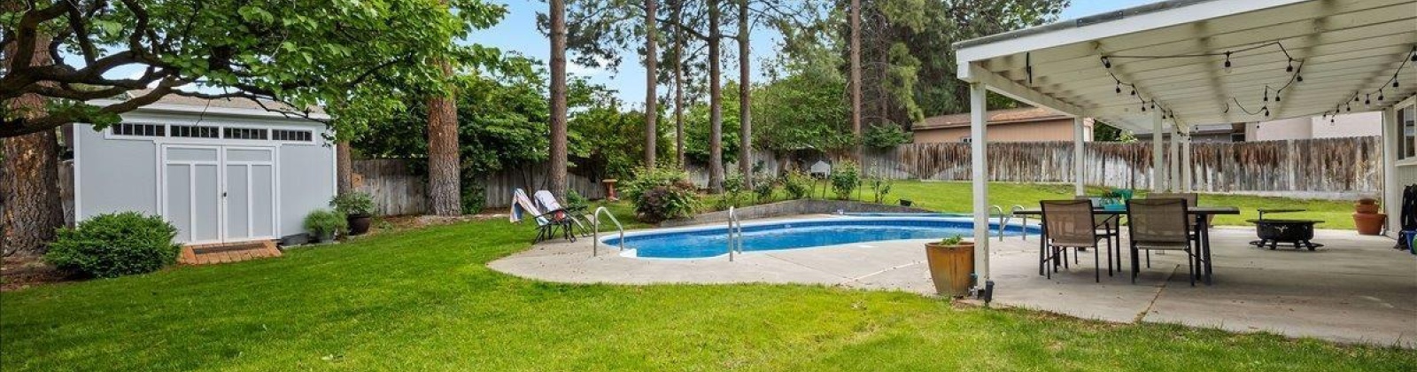 Broadmoor, Richland, Washington 99352, 4 Bedrooms Bedrooms, 0 ,3 BathroomsBathrooms,Houses,For Sale,Broadmoor,0,288603