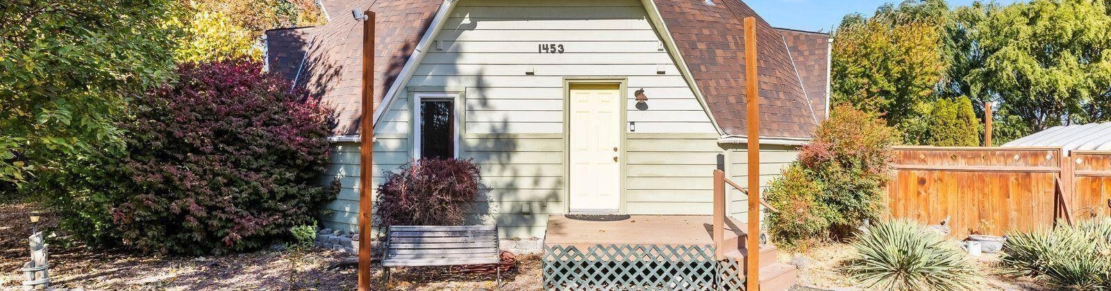 Maple Grove Rd, Sunnyside, Washington 98944, 4 Bedrooms Bedrooms, 0 ,3 BathroomsBathrooms,Houses,For Sale,Maple Grove Rd,0,288602