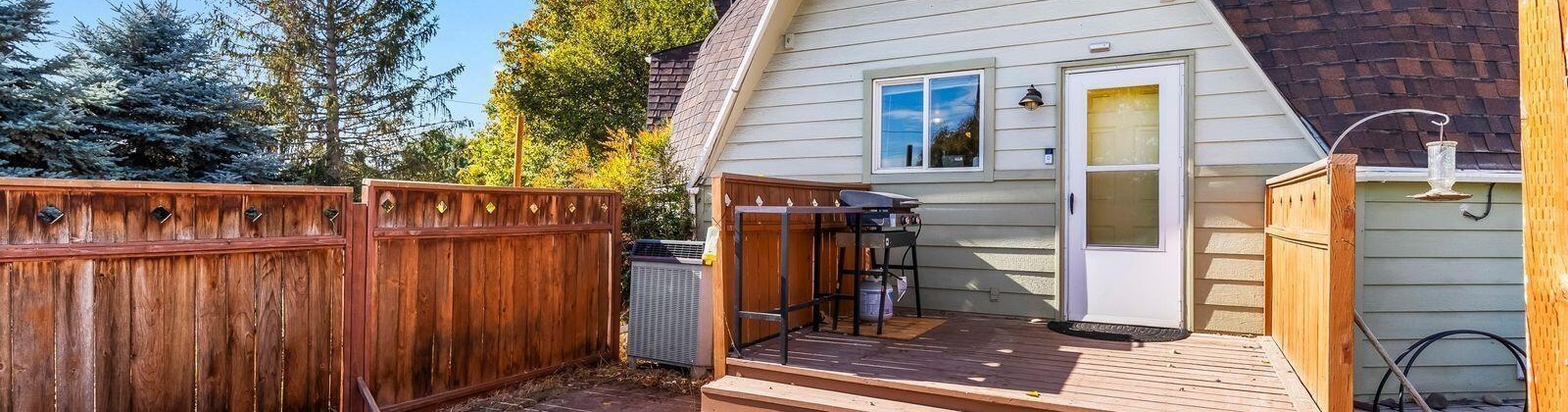 Maple Grove Rd, Sunnyside, Washington 98944, 4 Bedrooms Bedrooms, 0 ,3 BathroomsBathrooms,Houses,For Sale,Maple Grove Rd,0,288602