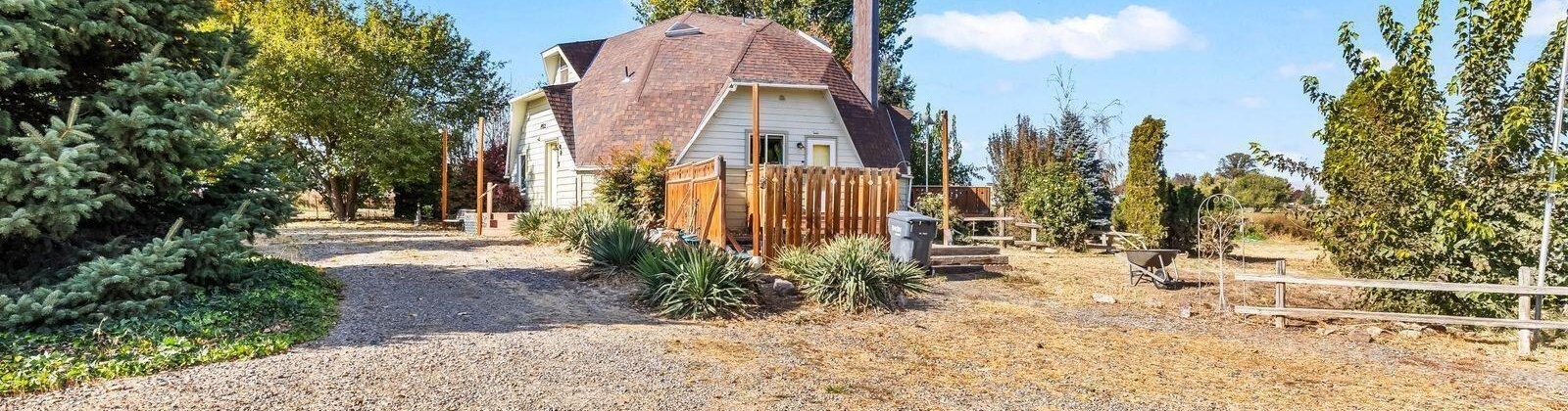 Maple Grove Rd, Sunnyside, Washington 98944, 4 Bedrooms Bedrooms, 0 ,3 BathroomsBathrooms,Houses,For Sale,Maple Grove Rd,0,288602