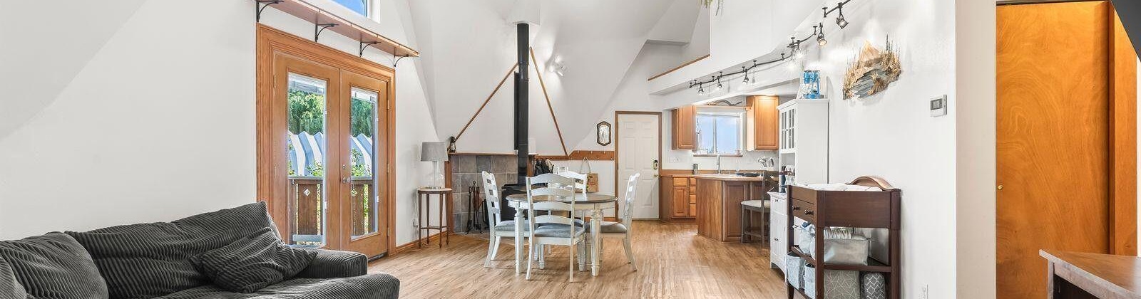 Maple Grove Rd, Sunnyside, Washington 98944, 4 Bedrooms Bedrooms, 0 ,3 BathroomsBathrooms,Houses,For Sale,Maple Grove Rd,0,288602