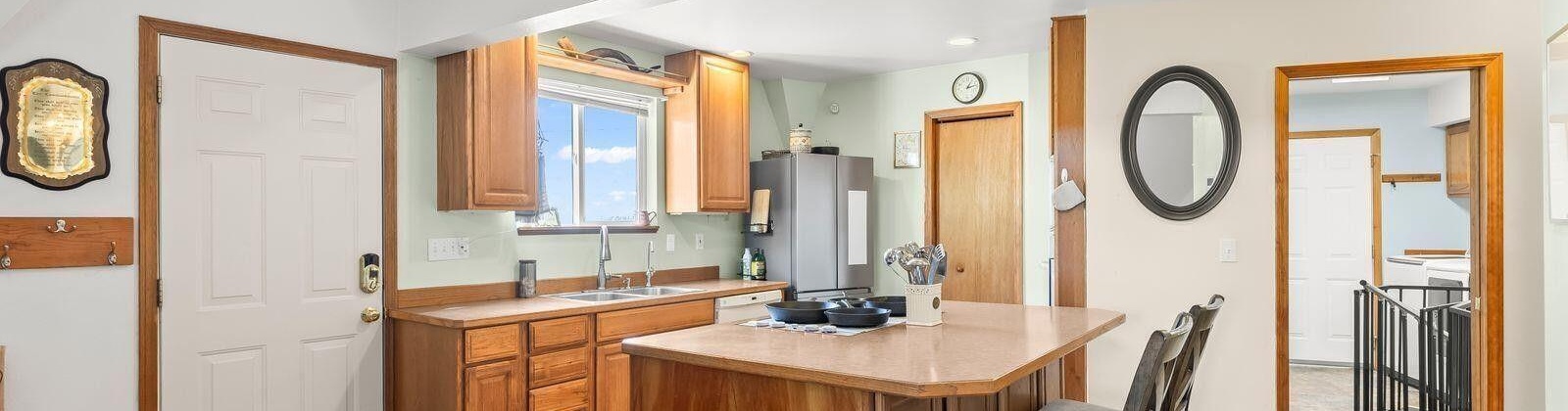 Maple Grove Rd, Sunnyside, Washington 98944, 4 Bedrooms Bedrooms, 0 ,3 BathroomsBathrooms,Houses,For Sale,Maple Grove Rd,0,288602