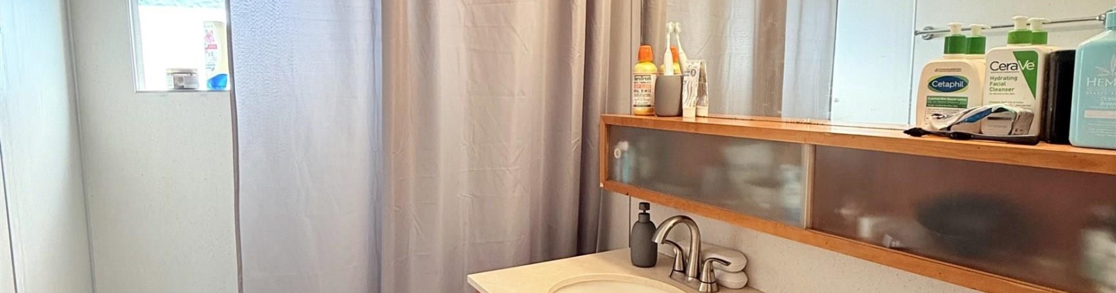 4th Ave, Kennewick, Washington 99336, 2 Bedrooms Bedrooms, 0 ,1 BathroomBathrooms,Houses,For Sale,4th Ave,0,288601