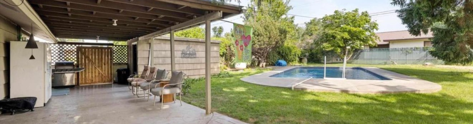 4th Ave, Kennewick, Washington 99336, 2 Bedrooms Bedrooms, 0 ,1 BathroomBathrooms,Houses,For Sale,4th Ave,0,288601