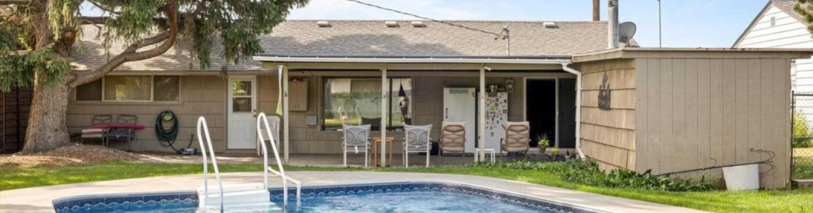 4th Ave, Kennewick, Washington 99336, 2 Bedrooms Bedrooms, 0 ,1 BathroomBathrooms,Houses,For Sale,4th Ave,0,288601