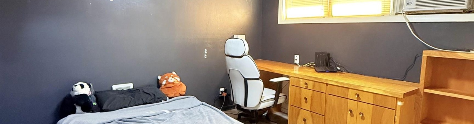 4th Ave, Kennewick, Washington 99336, 2 Bedrooms Bedrooms, 0 ,1 BathroomBathrooms,Houses,For Sale,4th Ave,0,288601