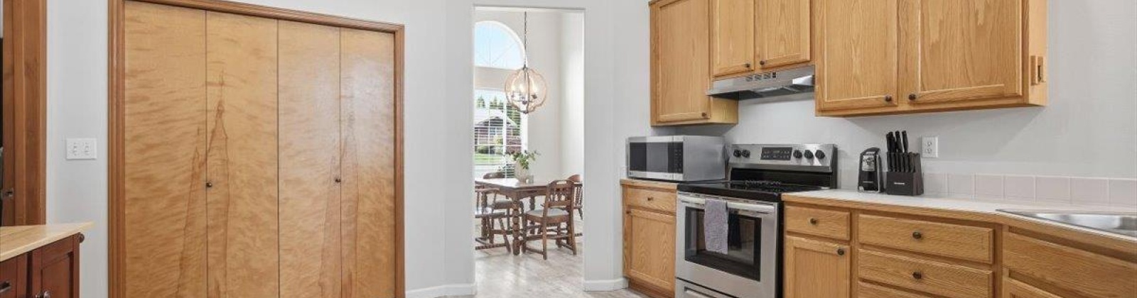 Dennis St, Kennewick, Washington 99337-3043, 3 Bedrooms Bedrooms, 0 ,2 BathroomsBathrooms,Houses,For Sale,Dennis St,0,288608