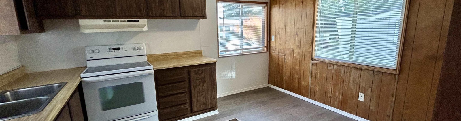 Grand Ave #77, Pullman, Washington 99163-2066, 2 Bedrooms Bedrooms, 0 ,1 BathroomBathrooms,Manufactured Homes,For Sale,Grand Ave #77,0,288614