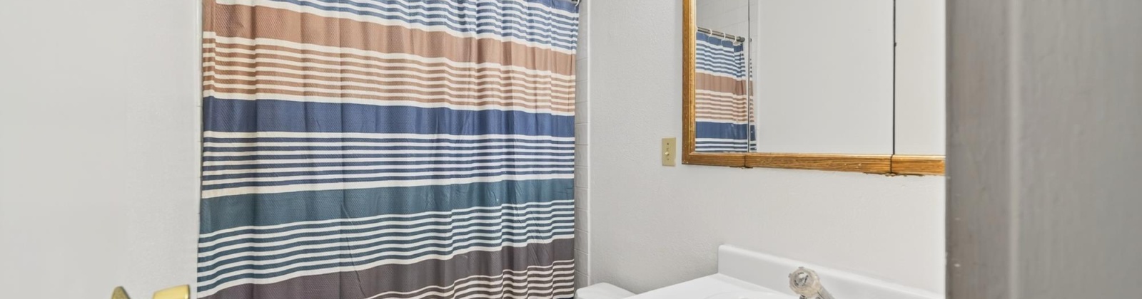 Hood Ave, Richland, Washington 99354-2232, 5 Bedrooms Bedrooms, 0 ,3 BathroomsBathrooms,Houses,For Sale,Hood Ave,0,288636