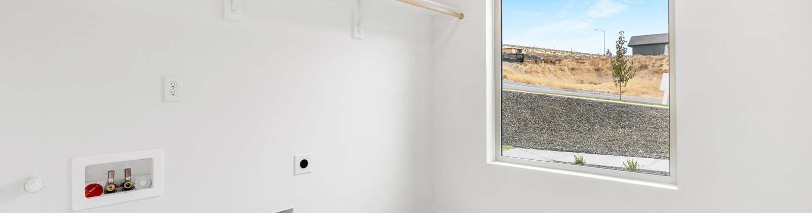 Roosevelt St, Kennewick, Washington 99338, 3 Bedrooms Bedrooms, 0 ,2 BathroomsBathrooms,Houses,For Sale,Roosevelt St,0,288655