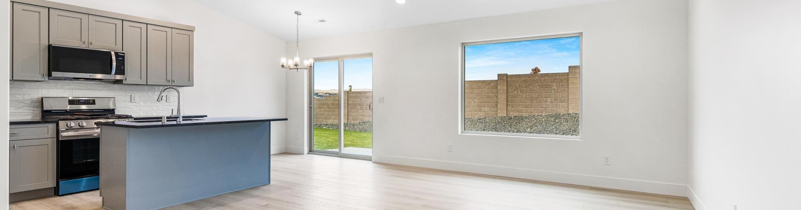 Roosevelt St, Kennewick, Washington 99338, 3 Bedrooms Bedrooms, 0 ,2 BathroomsBathrooms,Houses,For Sale,Roosevelt St,0,288655