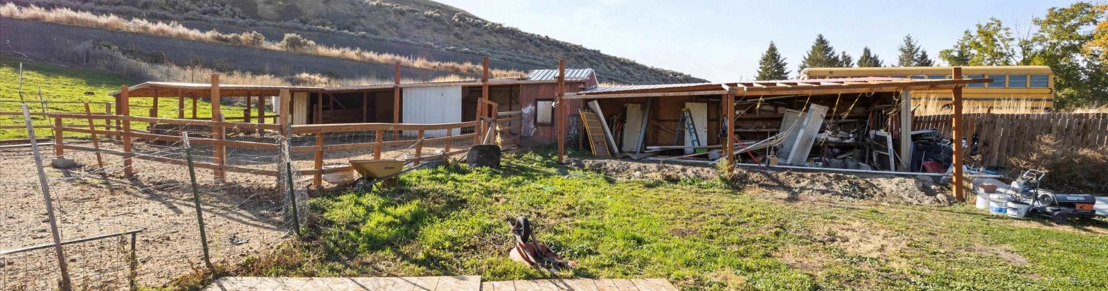 Nascar PR NE, Benton City, Washington 99320-9571, 3 Bedrooms Bedrooms, 0 ,2 BathroomsBathrooms,Manufactured Homes,For Sale,Nascar PR NE,0,288649