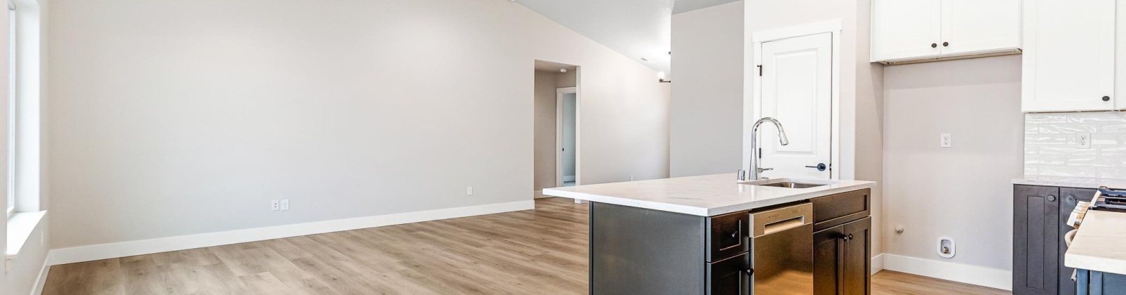 29th Ct, Kennewick, Washington 99338, 3 Bedrooms Bedrooms, 0 ,2 BathroomsBathrooms,Houses,For Sale,29th Ct,0,288677