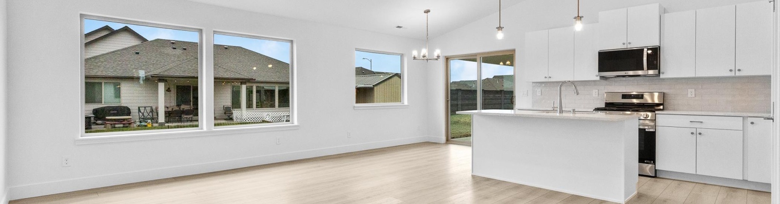 Lake Dr, Pasco, Washington 99301, 4 Bedrooms Bedrooms, 0 ,2 BathroomsBathrooms,Houses,For Sale,Lake Dr,0,288676