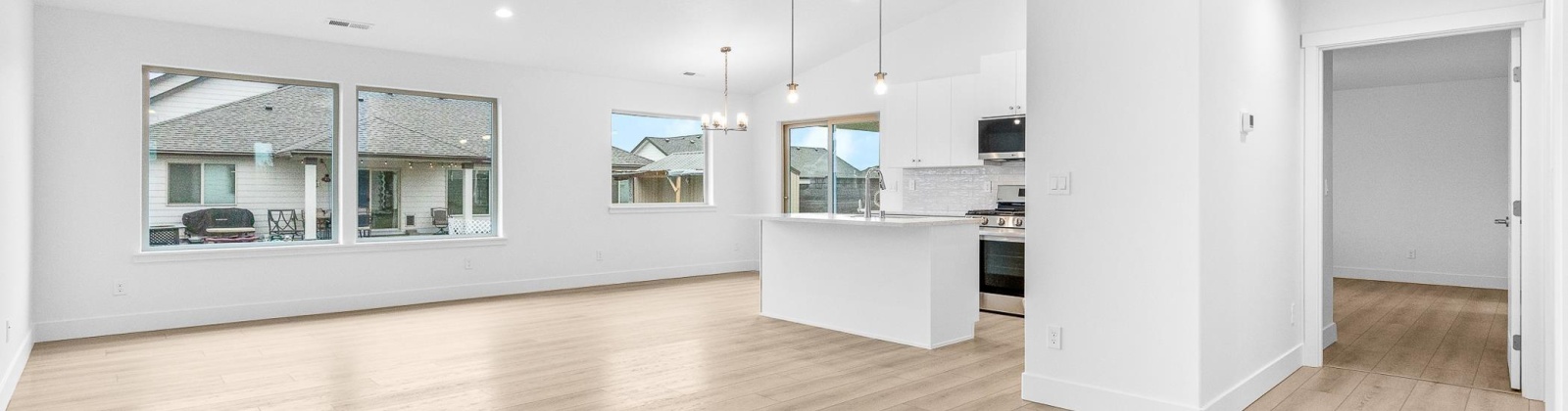 Lake Dr, Pasco, Washington 99301, 4 Bedrooms Bedrooms, 0 ,2 BathroomsBathrooms,Houses,For Sale,Lake Dr,0,288676