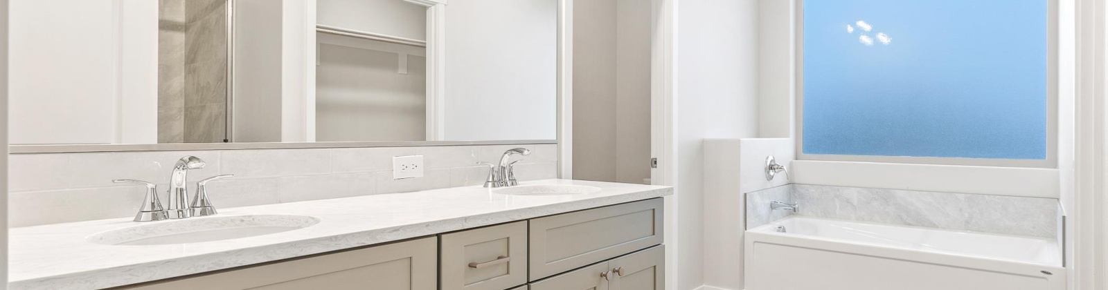 30th Pl, Kennewick, Washington 99338, 4 Bedrooms Bedrooms, 0 ,2 BathroomsBathrooms,Houses,For Sale,30th Pl,0,288675