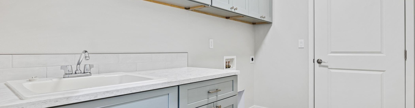 30th Pl, Kennewick, Washington 99338, 4 Bedrooms Bedrooms, 0 ,2 BathroomsBathrooms,Houses,For Sale,30th Pl,0,288675