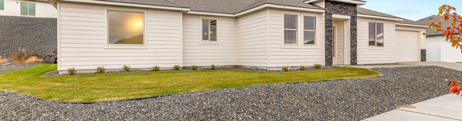 30th Pl, Kennewick, Washington 99338, 4 Bedrooms Bedrooms, 0 ,2 BathroomsBathrooms,Houses,For Sale,30th Pl,0,288675