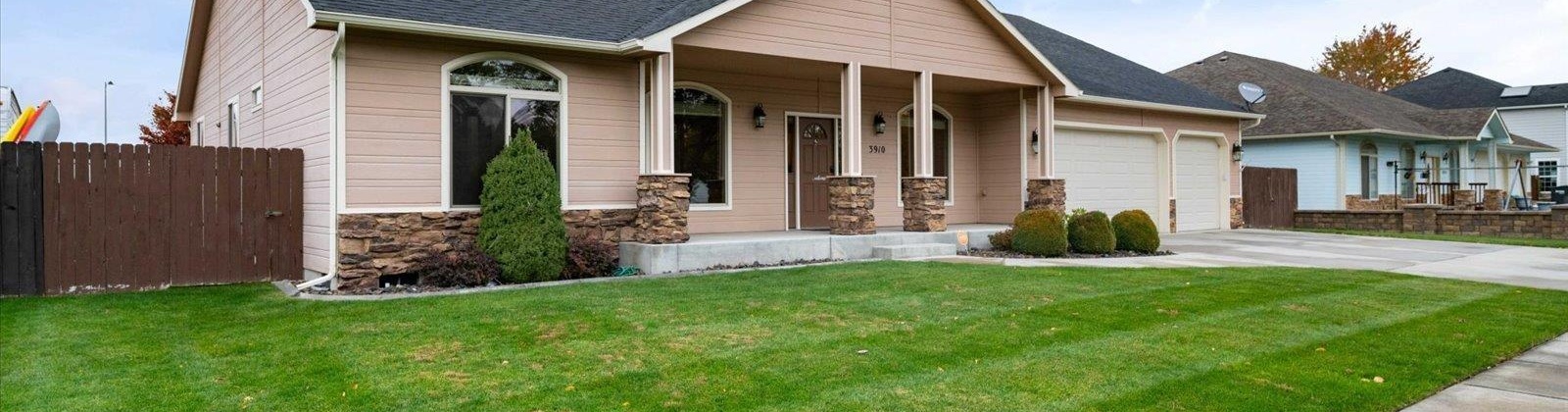 Road 104, Pasco, Washington 99301, 4 Bedrooms Bedrooms, 0 ,3 BathroomsBathrooms,Houses,For Sale,Road 104,0,288672