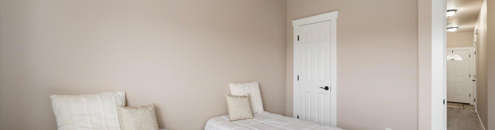 Highland St, Pasco, Washington 99301, 3 Bedrooms Bedrooms, 0 ,3 BathroomsBathrooms,Condos/townhomes,For Sale,Highland St,0,288683