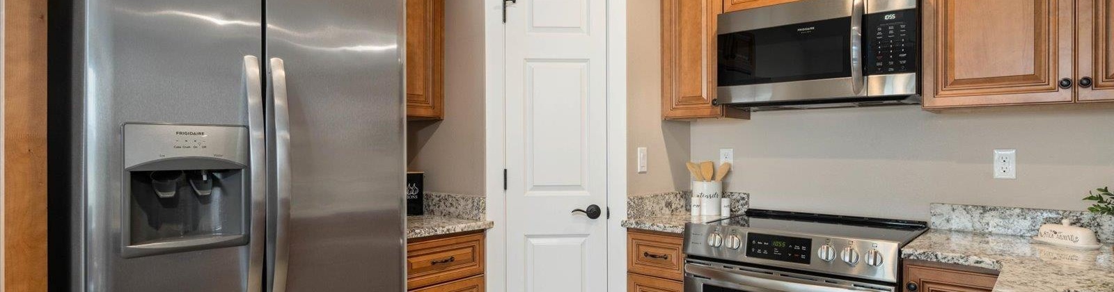 Highland St, Pasco, Washington 99301, 3 Bedrooms Bedrooms, 0 ,3 BathroomsBathrooms,Condos/townhomes,For Sale,Highland St,0,288683