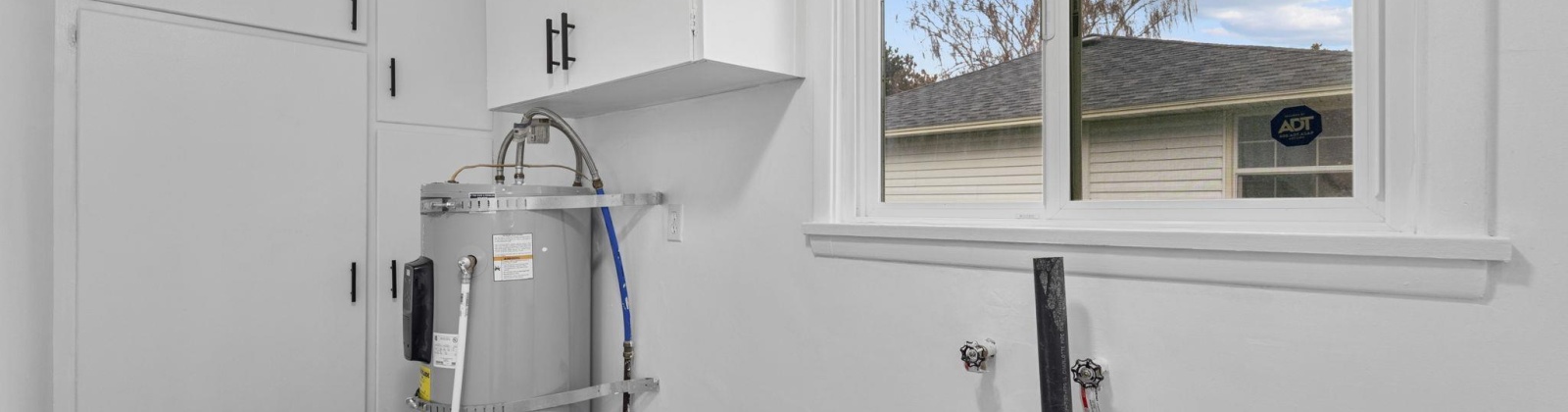 Irving, Pasco, Washington 99301, 2 Bedrooms Bedrooms, 0 ,1 BathroomBathrooms,Houses,For Sale,Irving,0,288680