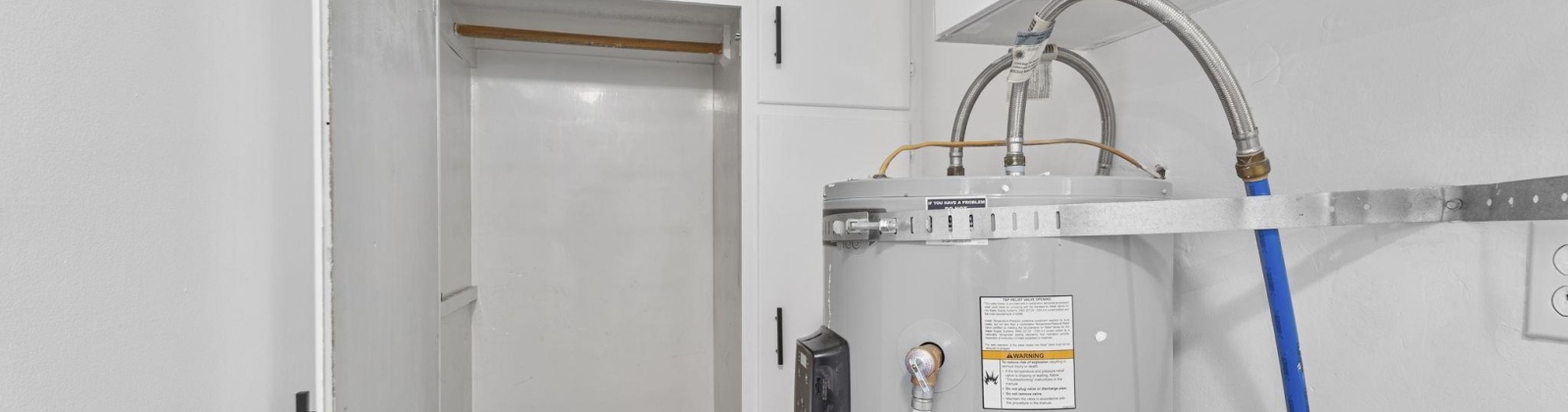 Irving, Pasco, Washington 99301, 2 Bedrooms Bedrooms, 0 ,1 BathroomBathrooms,Houses,For Sale,Irving,0,288680