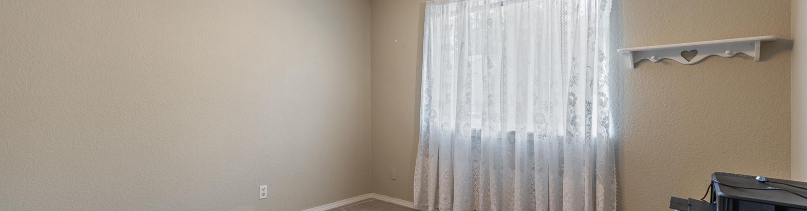 20th, Kennewick, Washington 99338, 4 Bedrooms Bedrooms, 0 ,3 BathroomsBathrooms,Houses,For Sale,20th,0,288693