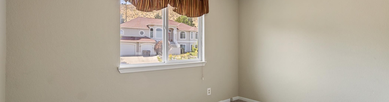 20th, Kennewick, Washington 99338, 4 Bedrooms Bedrooms, 0 ,3 BathroomsBathrooms,Houses,For Sale,20th,0,288693