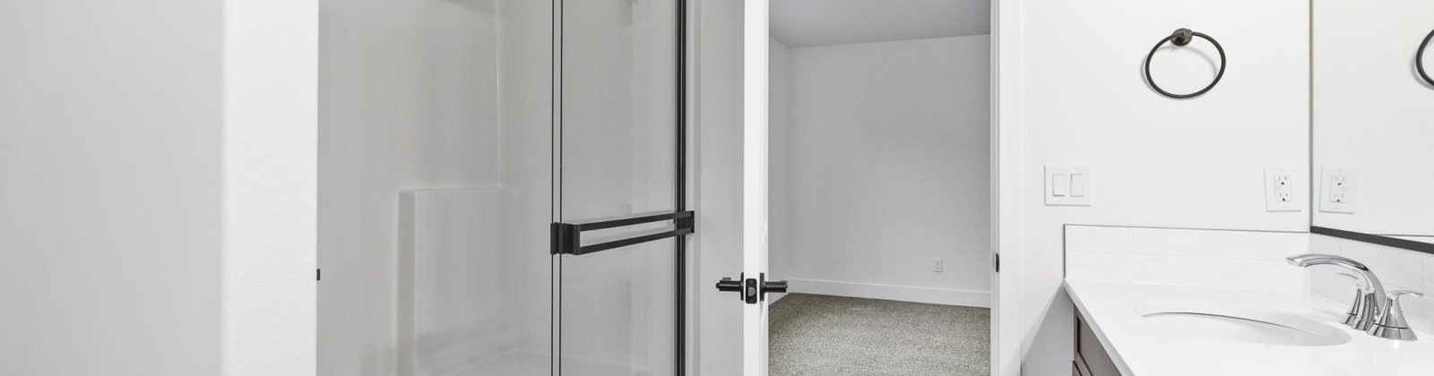 28th Ave, Kennewick, Washington 99338, 3 Bedrooms Bedrooms, 0 ,2 BathroomsBathrooms,Houses,For Sale,28th Ave,0,288691