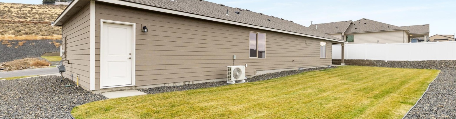 28th Ave, Kennewick, Washington 99338, 3 Bedrooms Bedrooms, 0 ,2 BathroomsBathrooms,Houses,For Sale,28th Ave,0,288690