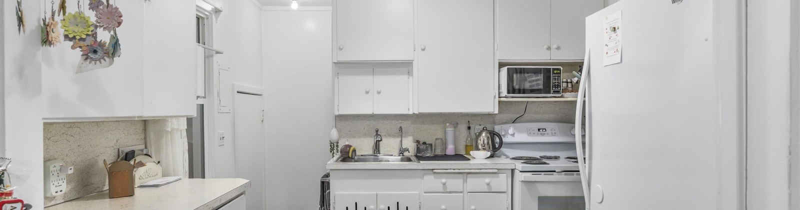 Bernard Ave, Richland, Washington 99352, 4 Bedrooms Bedrooms, 0 ,2 BathroomsBathrooms,Multi-family,For Sale,Bernard Ave,0,288702