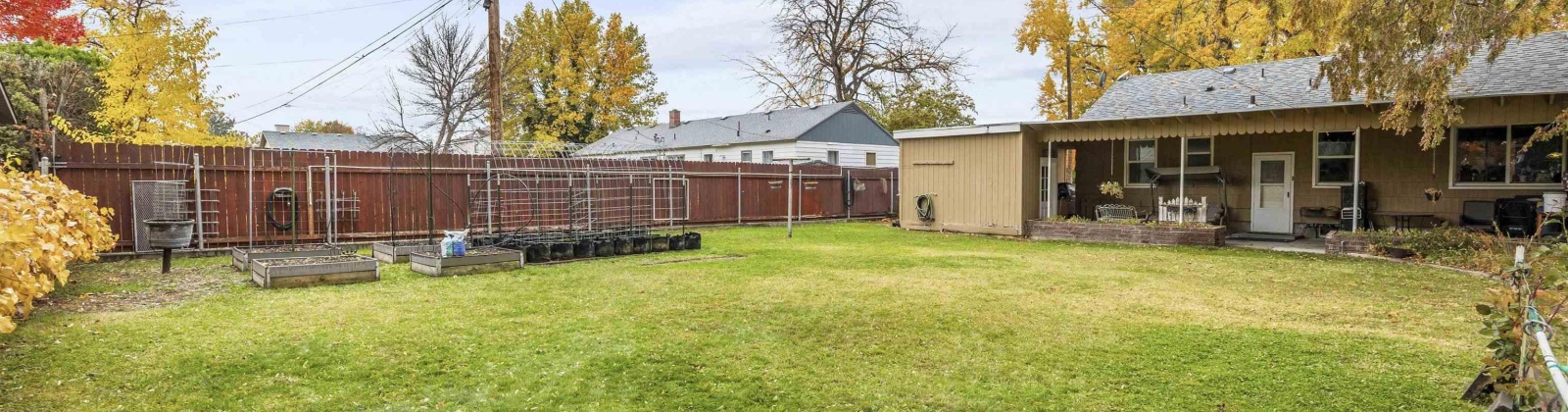 Bernard Ave, Richland, Washington 99352, 4 Bedrooms Bedrooms, 0 ,2 BathroomsBathrooms,Multi-family,For Sale,Bernard Ave,0,288702