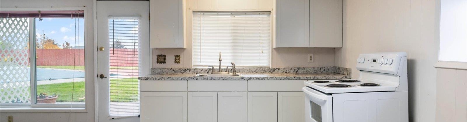 Willamette Ave, Kennewick, Washington 99336, 4 Bedrooms Bedrooms, 0 ,4 BathroomsBathrooms,Houses,For Sale,Willamette Ave,0,288697