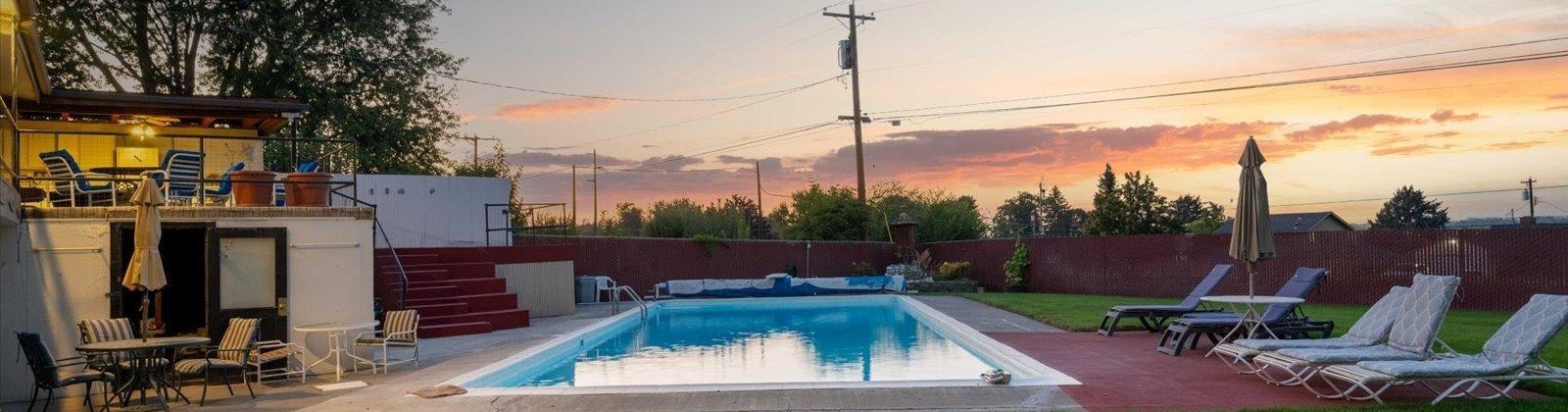 Willamette Ave, Kennewick, Washington 99336, 4 Bedrooms Bedrooms, 0 ,4 BathroomsBathrooms,Houses,For Sale,Willamette Ave,0,288697